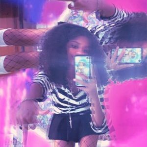 Meet your Posher, Victoria